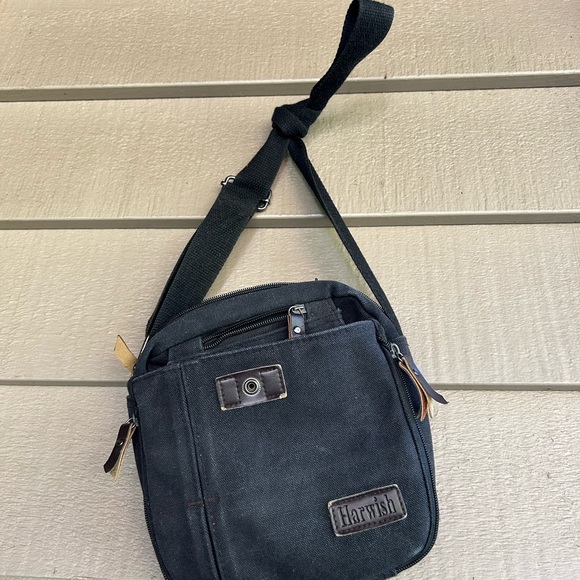 Harwish Black Canvas Crossbody travel Bag. Unisex - Picture 1 of 5